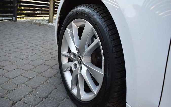 Skoda Octavia cena 54999 przebieg: 190000, rok produkcji 2020 z Płońsk małe 781